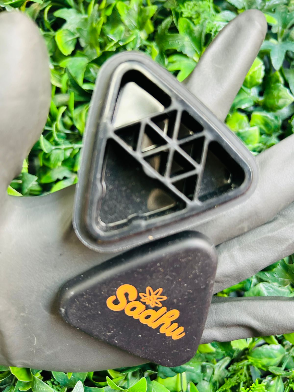 Slick De Silicone Triangulo Sadhu 10ml Com Divisórias